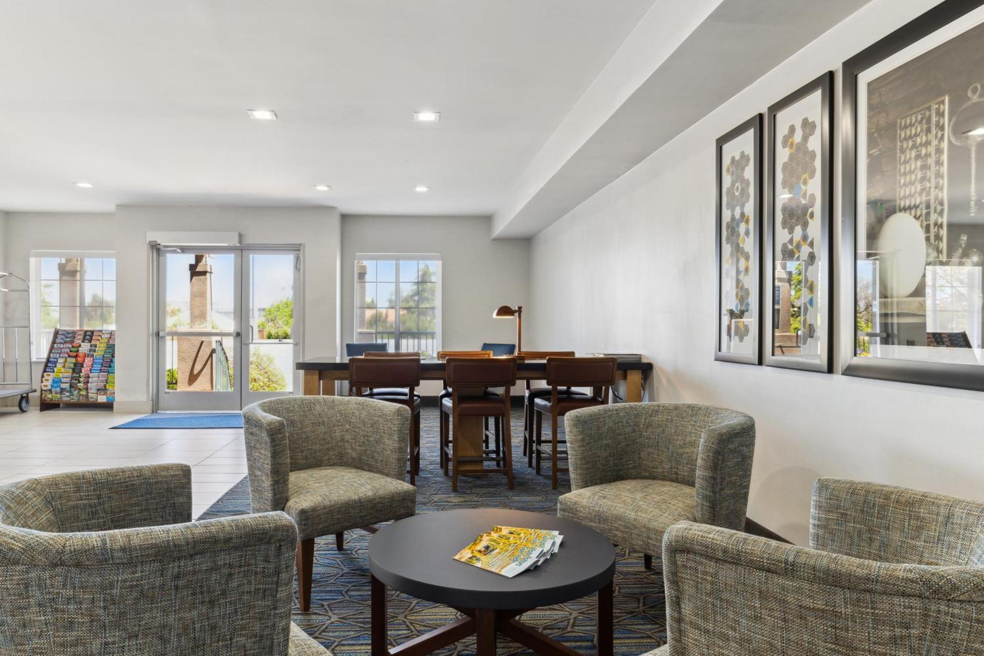 Holiday Inn Express & Suites Mountain View Silicon Valley By Ihg 외부 사진