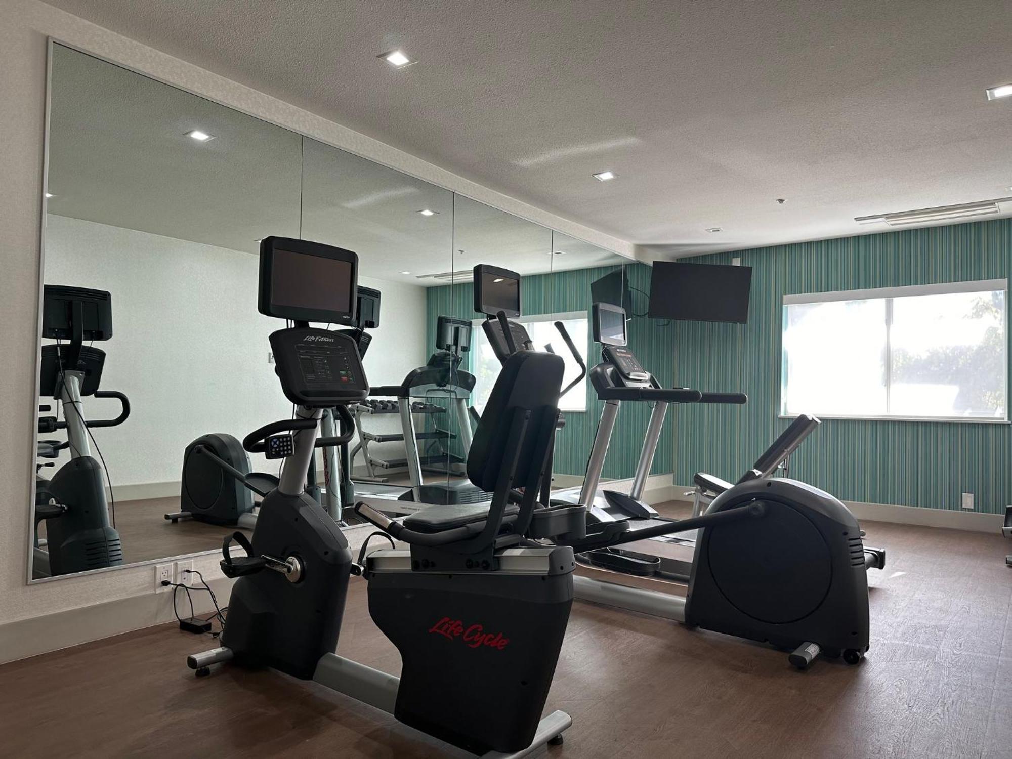 Holiday Inn Express & Suites Mountain View Silicon Valley By Ihg 외부 사진